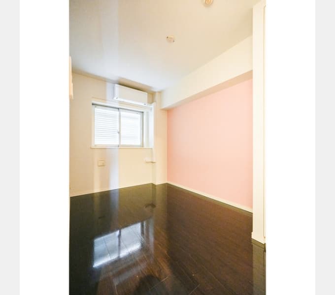 Room image 12