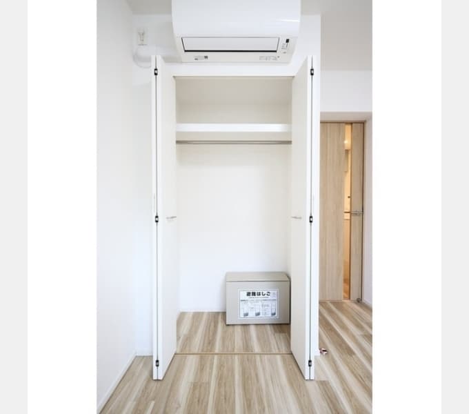 Room image 14