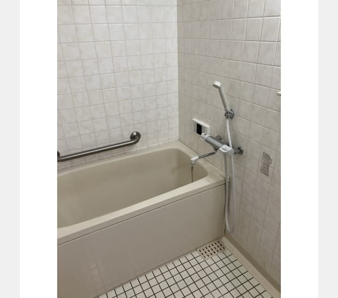 Room image 10