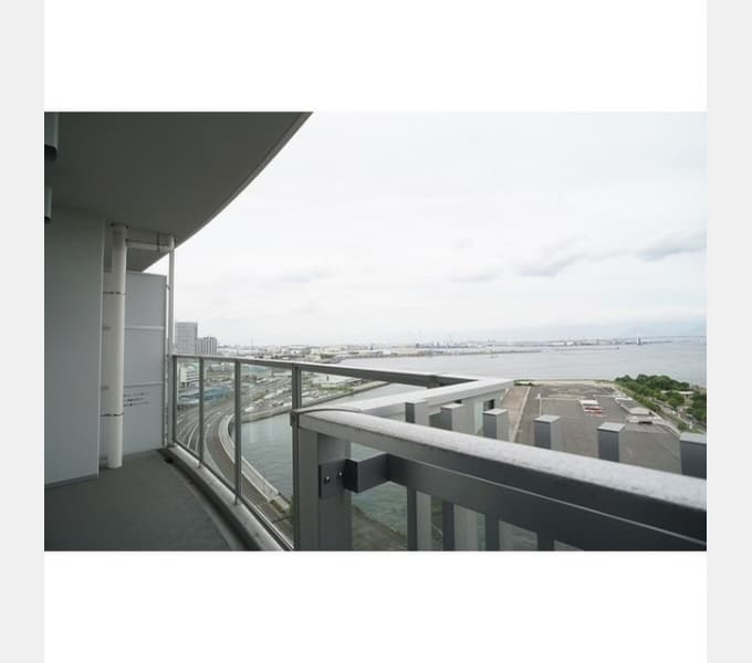 Room image 12