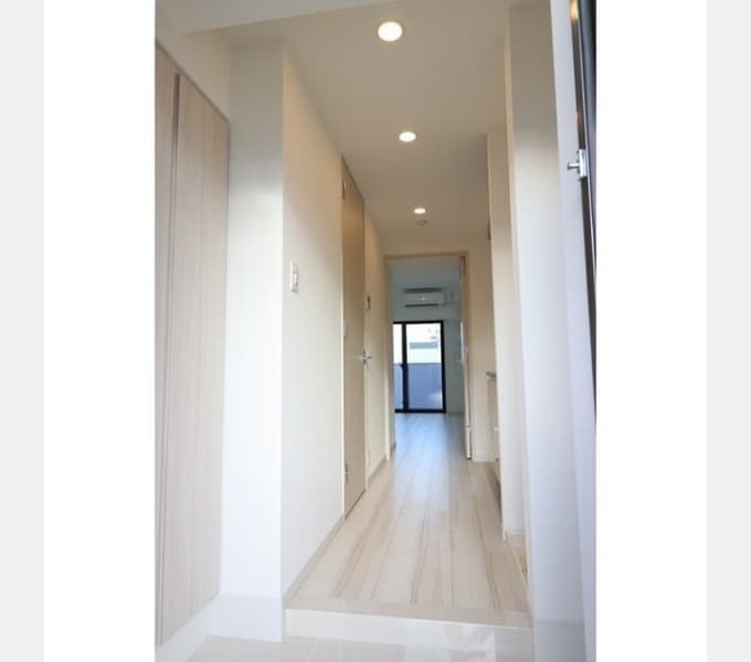 Room image 12