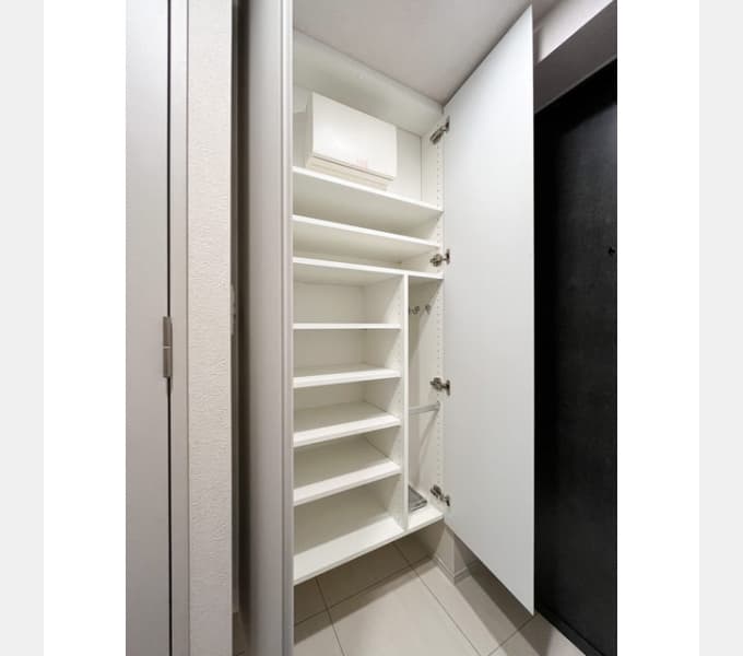 Room image 15