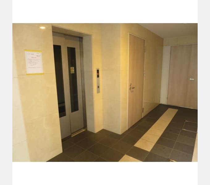 Room image 8