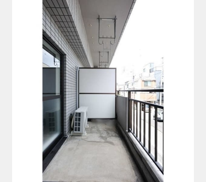 Room image 13