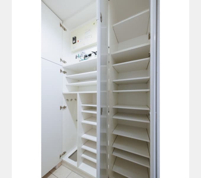 Room image 13