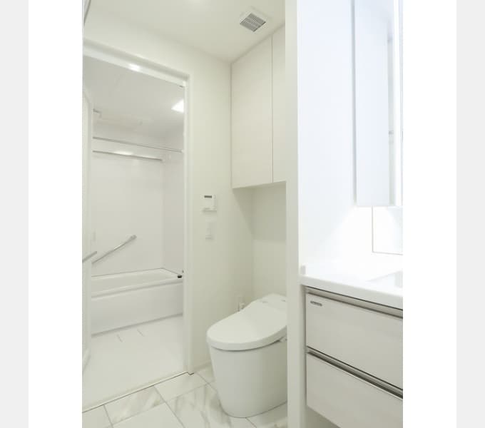 Room image 16