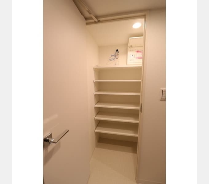 Room image 11