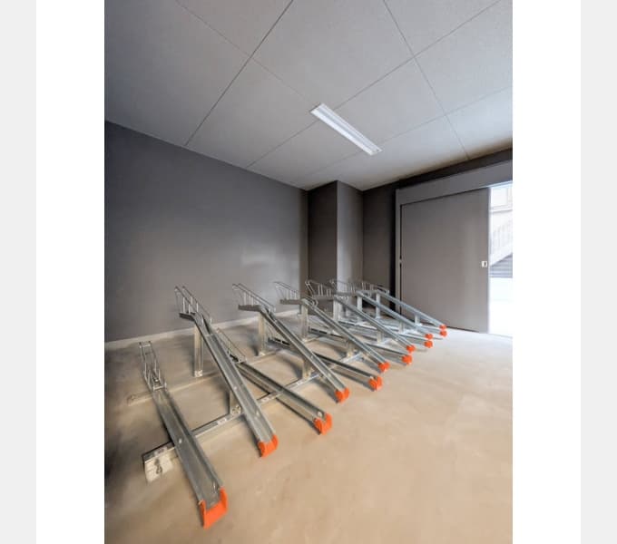 Room image 9