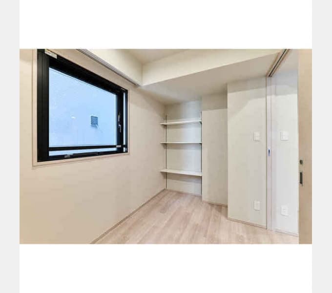 Room image 12