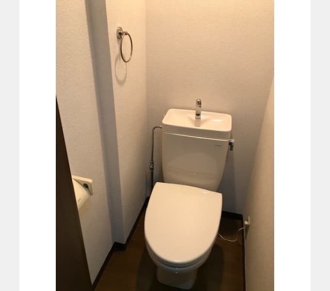 Room image 9