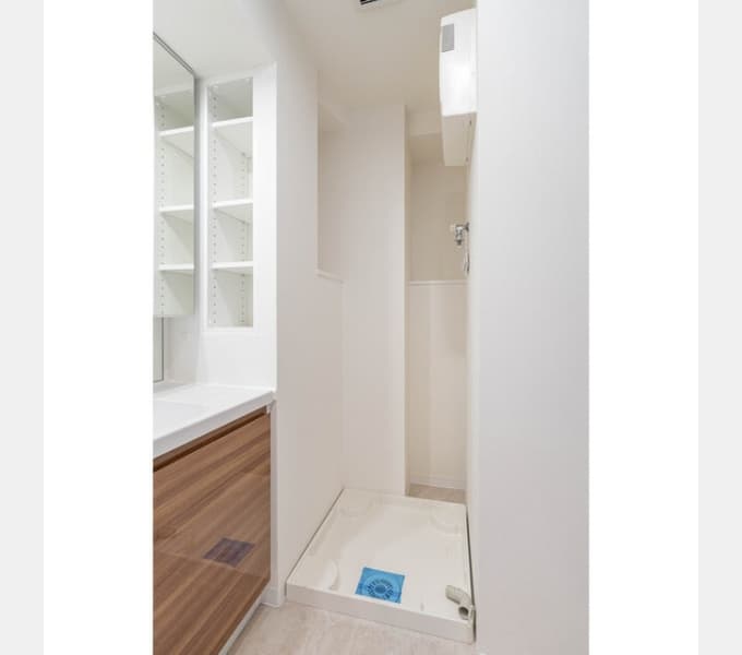 Room image 13