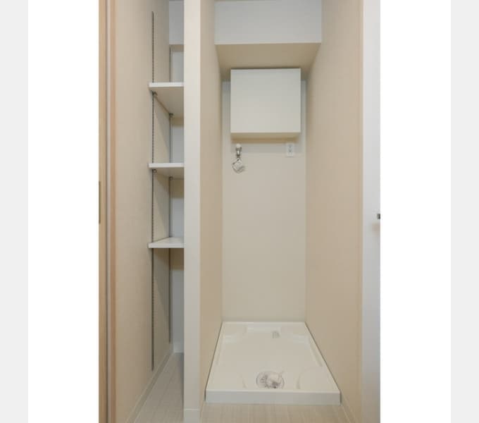 Room image 15
