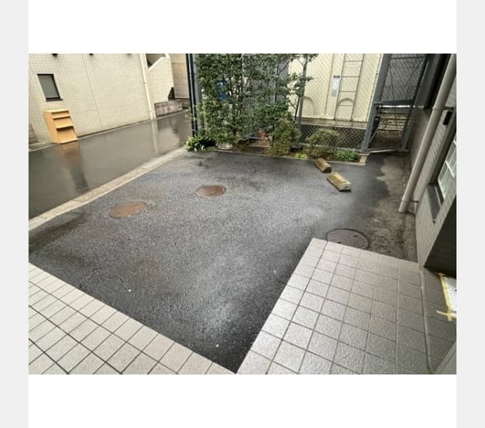 Room image 13