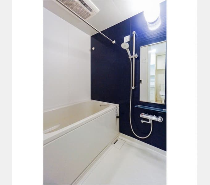 Room image 8
