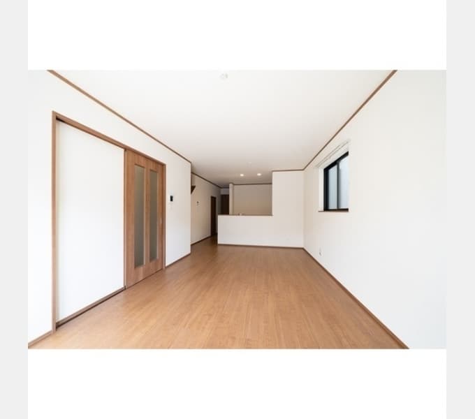 Preview interior of Kolet Takeri #06