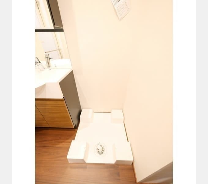 Room image 13