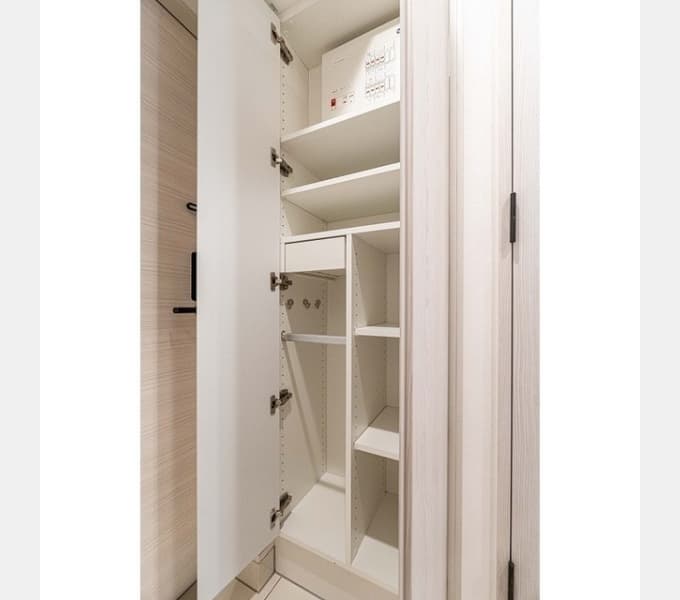 Room image 12