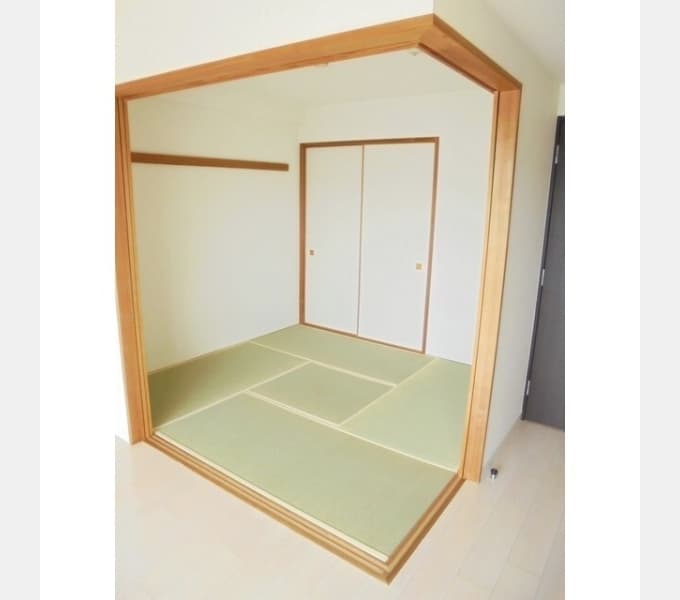 Room image 16