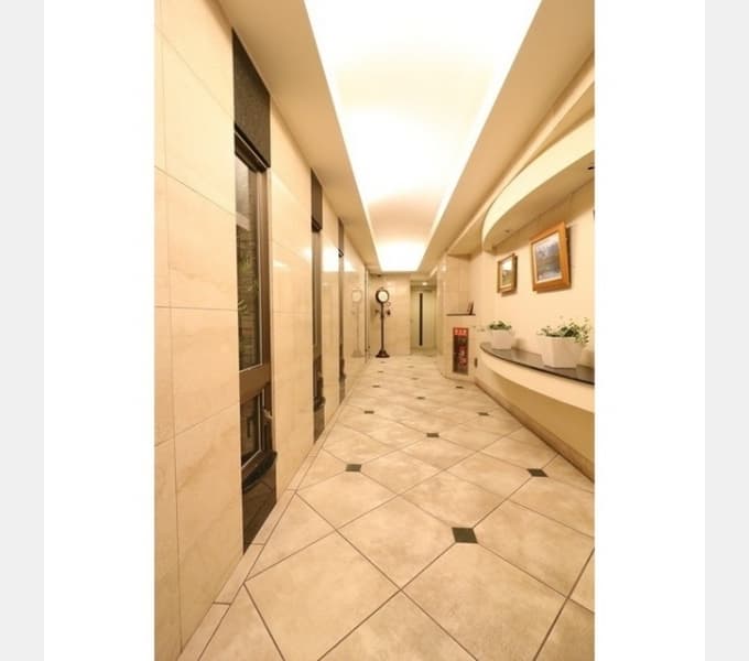 Room image 12