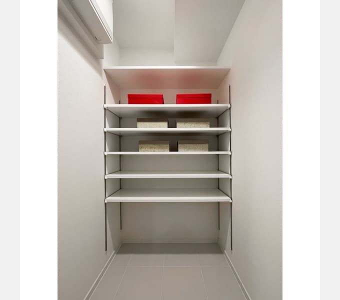Room image 13