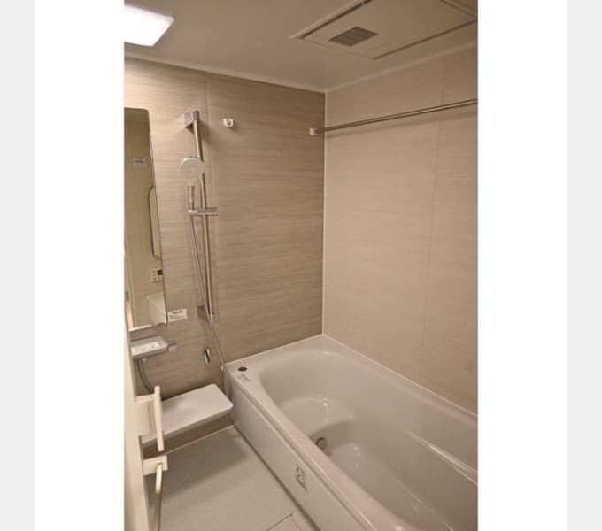 Room image 13