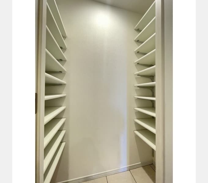 Room image 13