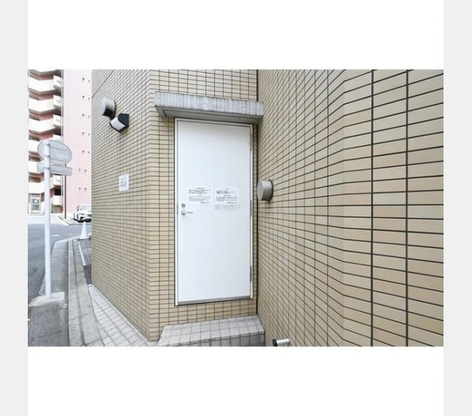 Room image 12