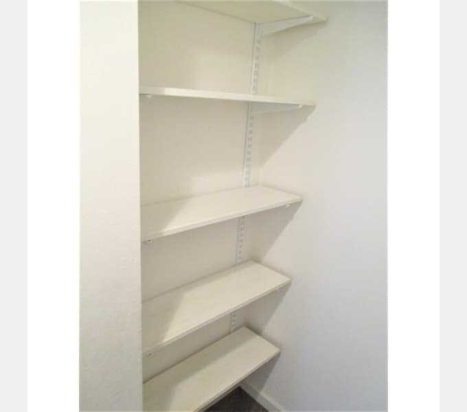 Room image 16