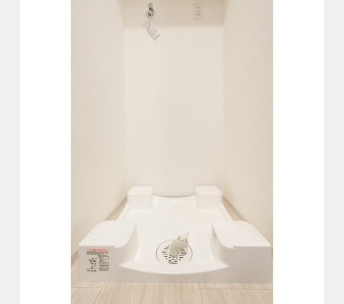 Room image 13