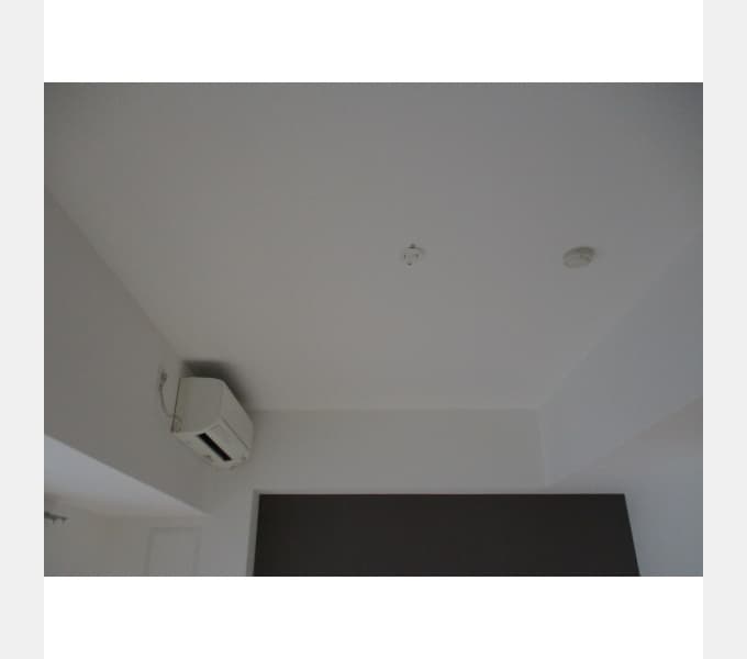 Room image 16