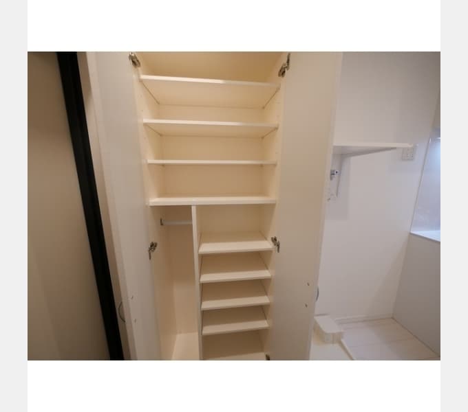 Room image 16