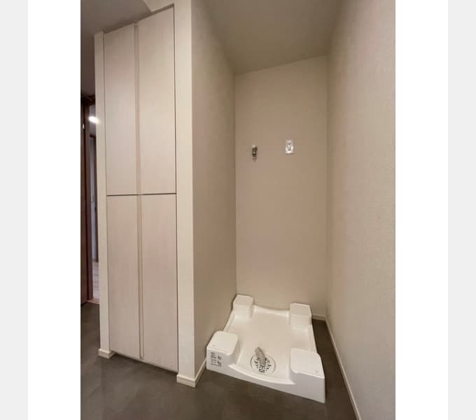 Room image 15