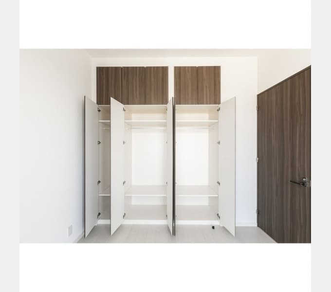 Room image 8