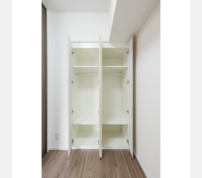 Room image 8
