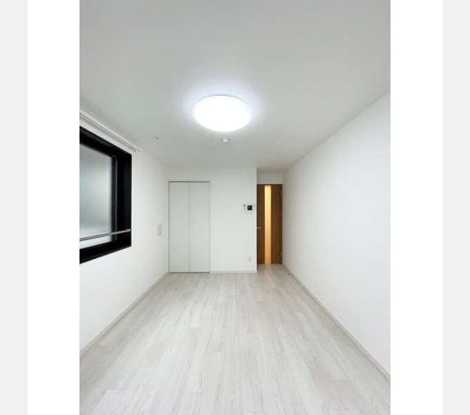 Room image 9