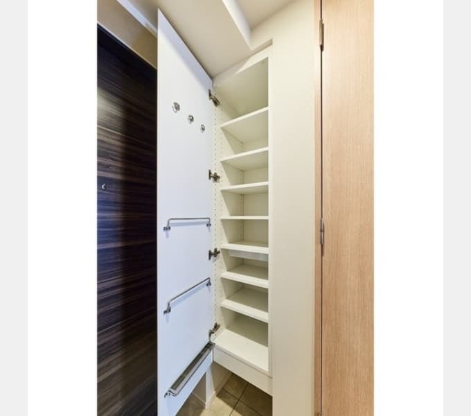Room image 13