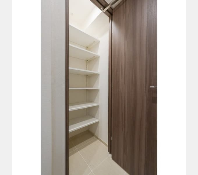 Room image 13