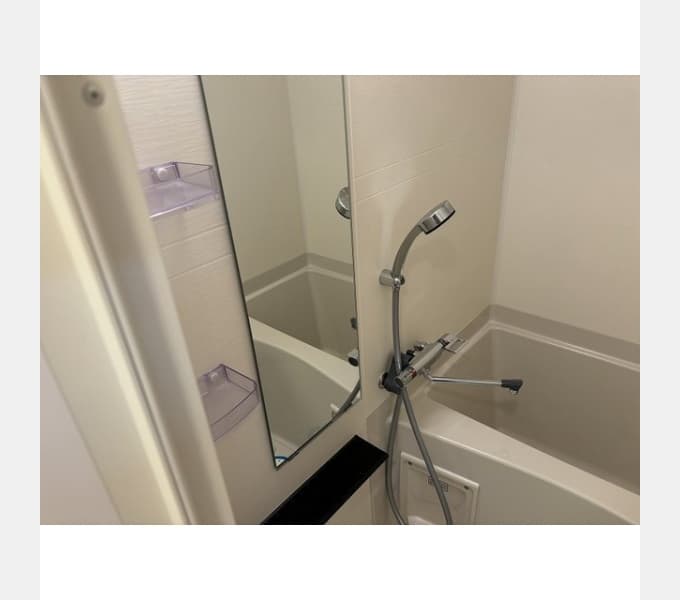 Room image 10
