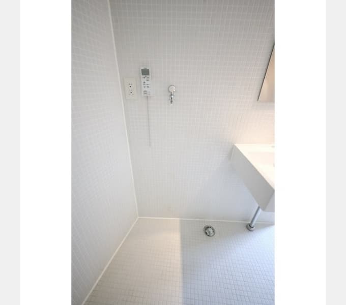 Room image 16