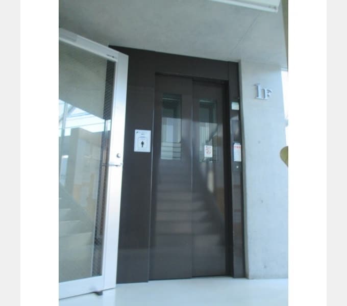 Room image 16