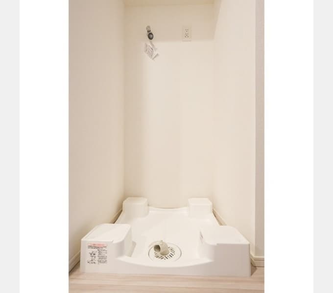 Room image 13