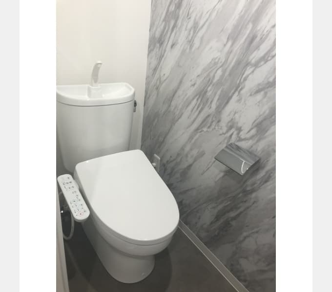Room image 8