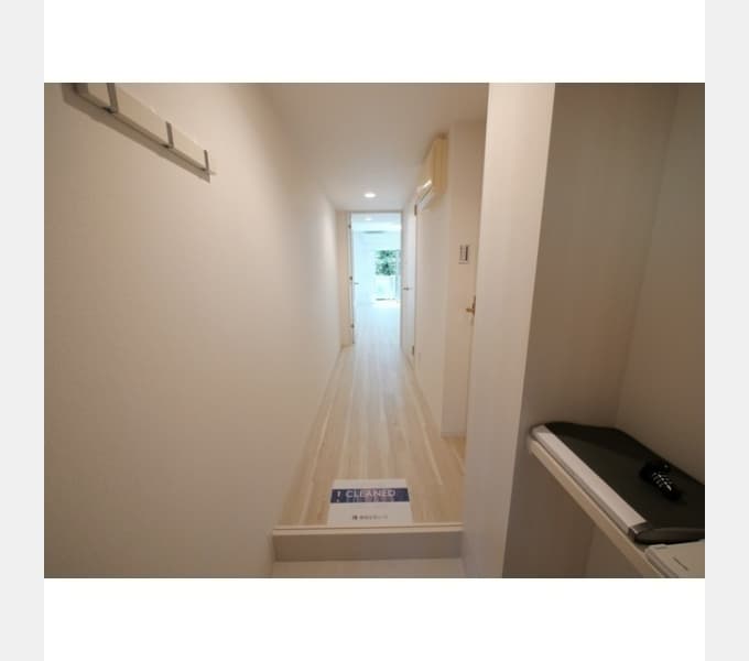 Room image 8