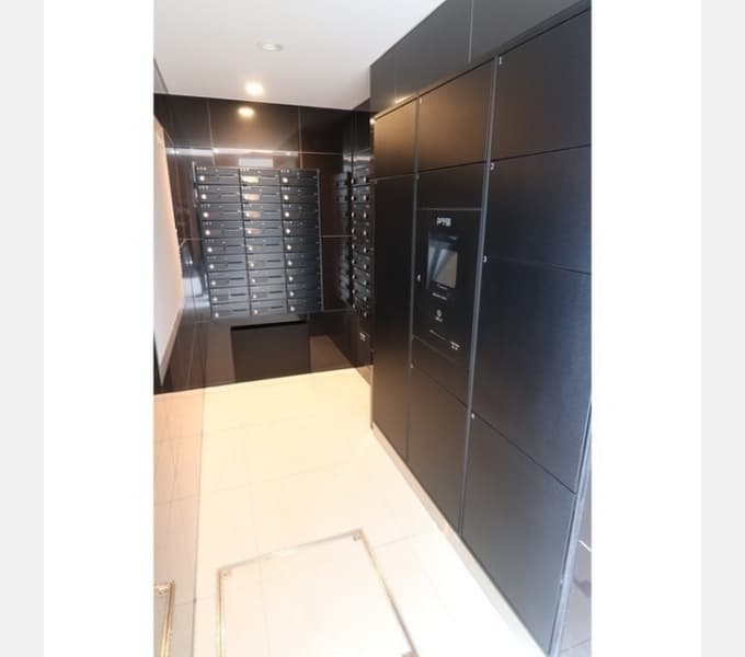 Room image 15