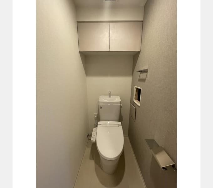 Room image 8