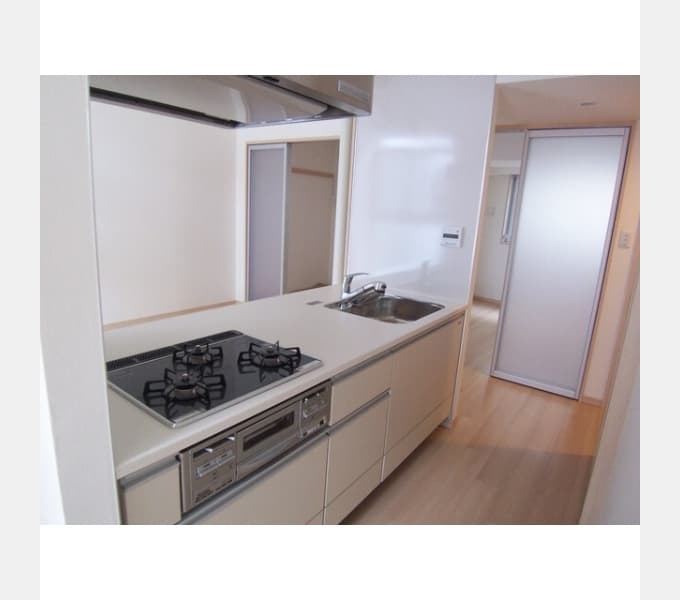 Room image 8