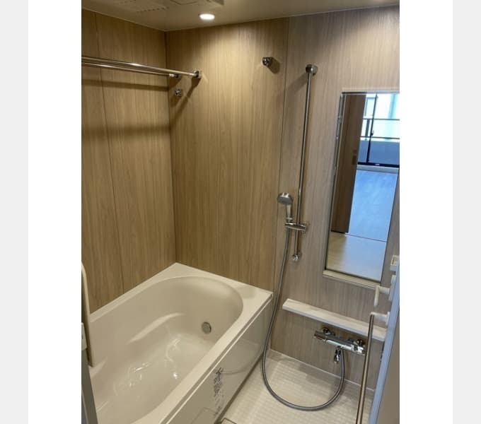 Room image 14