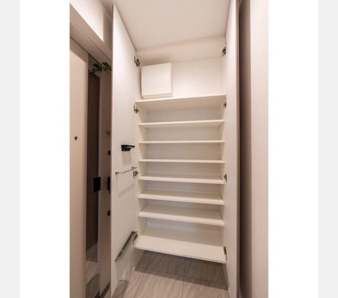 Room image 12