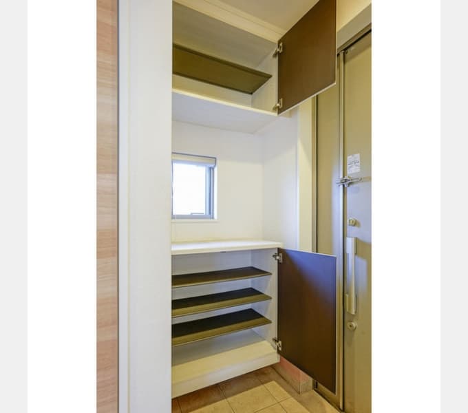 Room image 14