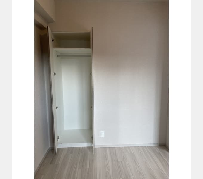 Room image 13